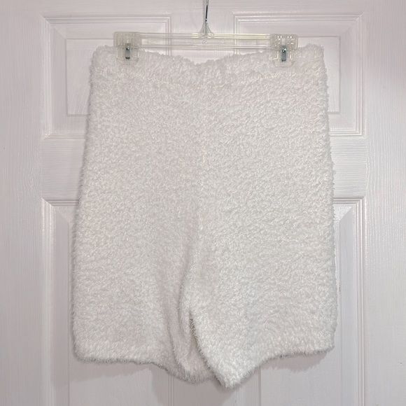 The Group by Babaton Retreat Short in Oak size Large - Picture 2 of 2